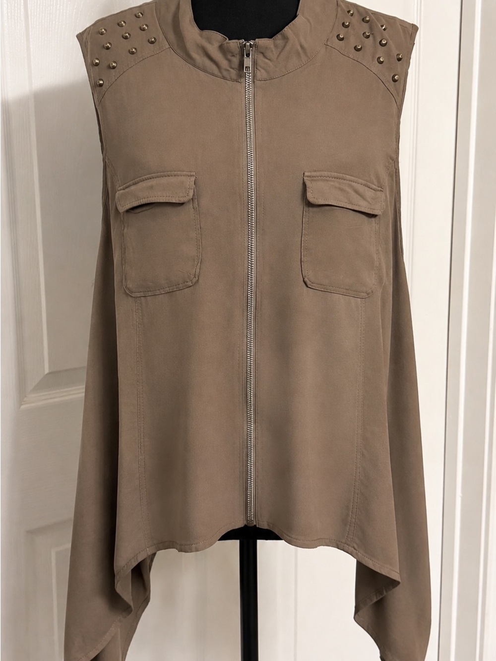 Torrid 3X Plus Olive Taupe Studded Utility Vest Zip Front Cargo Pockets